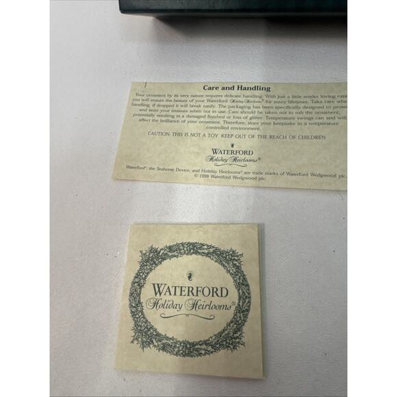 Waterford Holiday Heirlooms Millennium Celtic Cross Ornament 2000/2001 Nostalgic - Picture 4 of 10